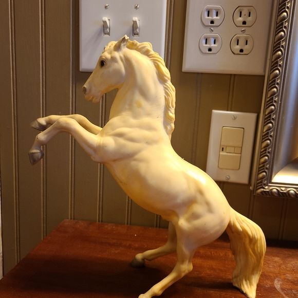 Breyer King Fighting Stallion VTG Vintage White Traditional Rearing Model Horse - Picture 6 of 6